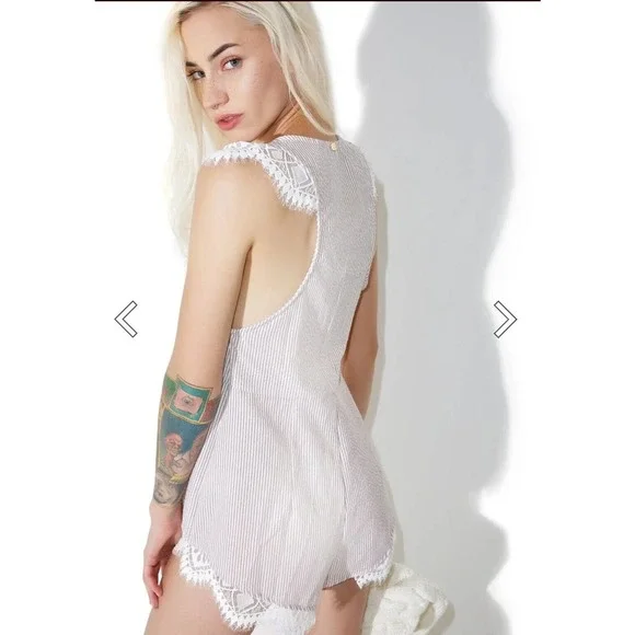For Love & Lemons Emmy Sleep Romper Brown Seersucker and Lace Size Small - Picture 2 of 16